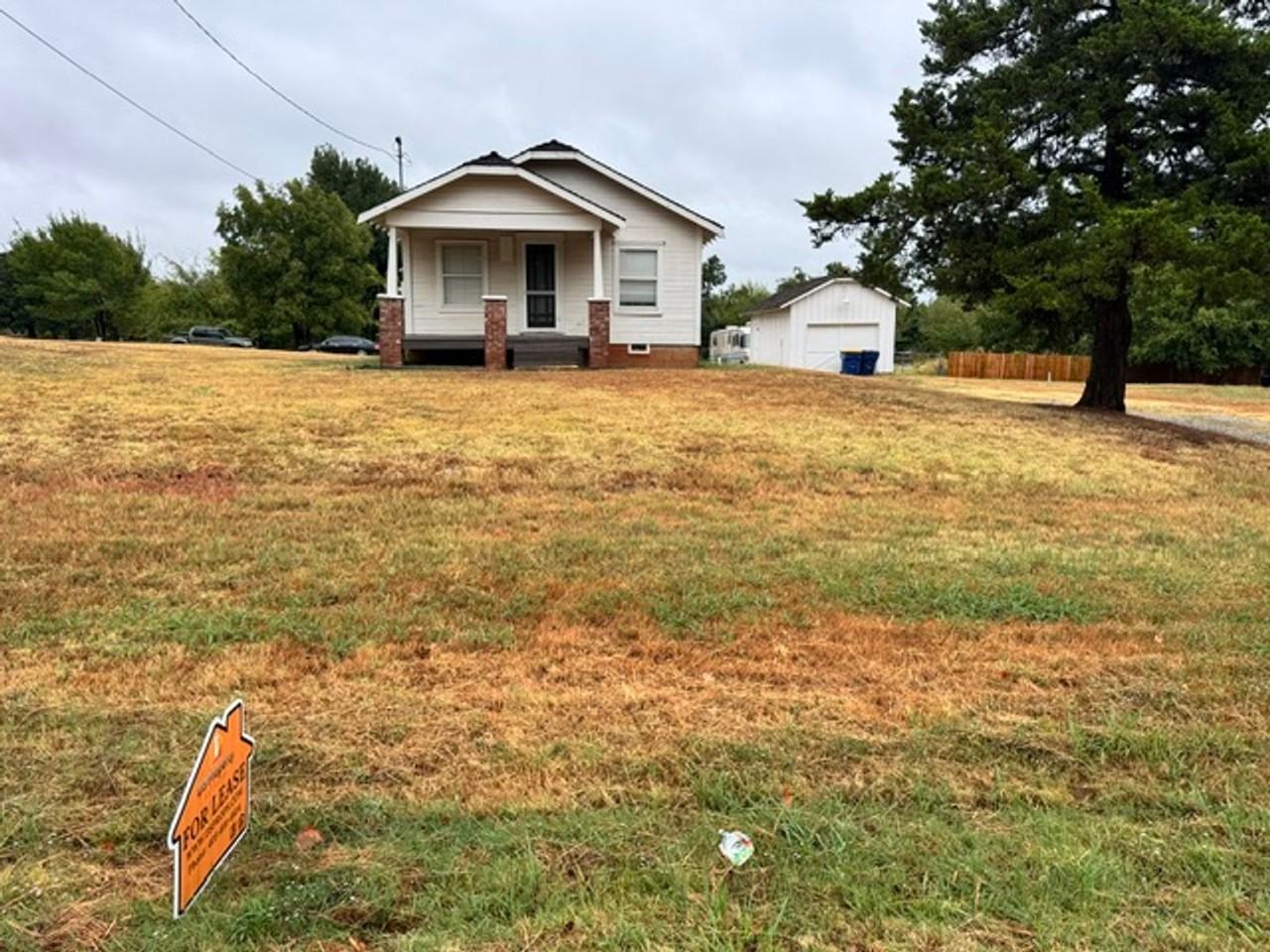 2660 Main St - Photo 2 of 13