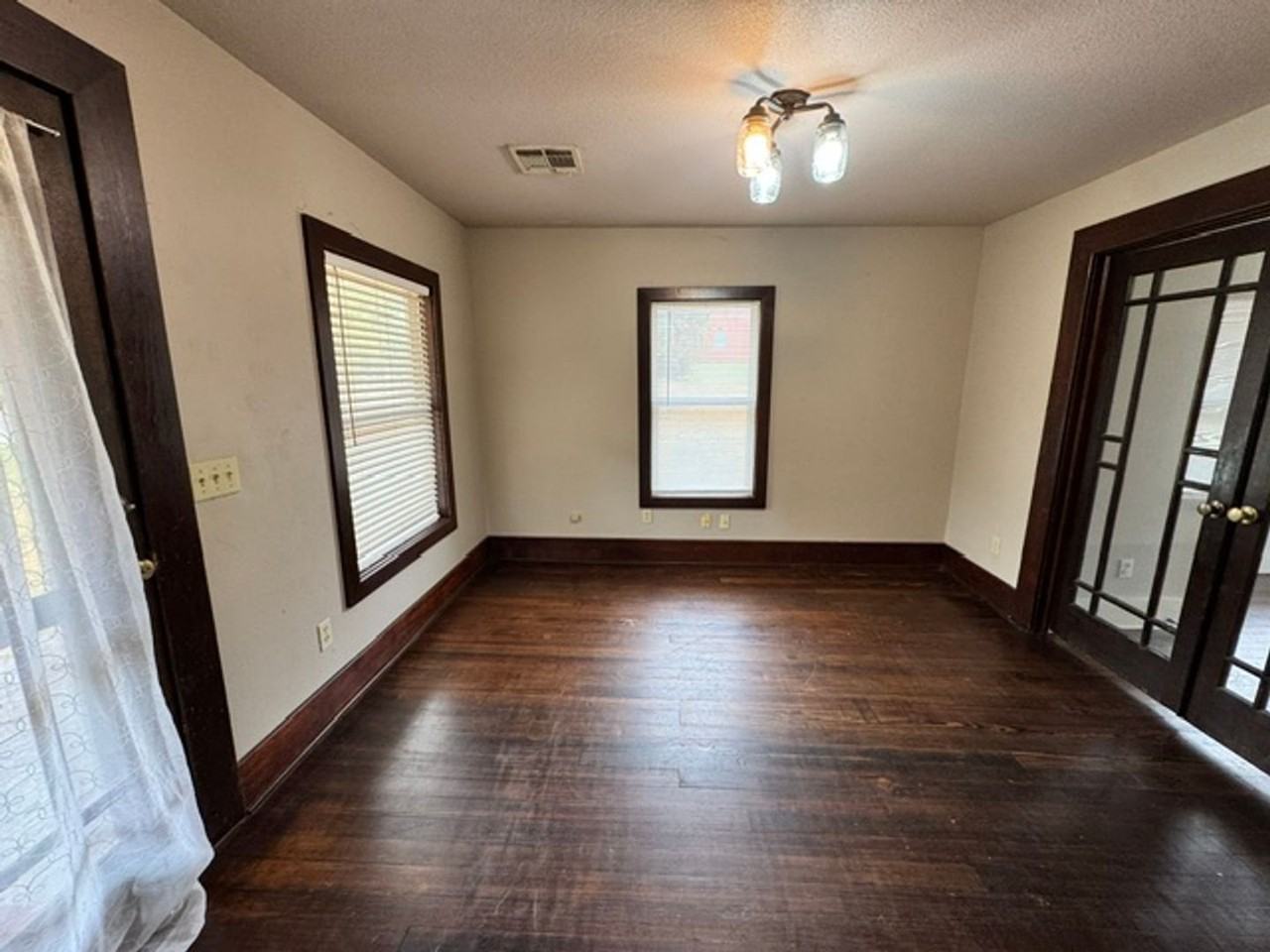 2660 Main St - Photo 5 of 13