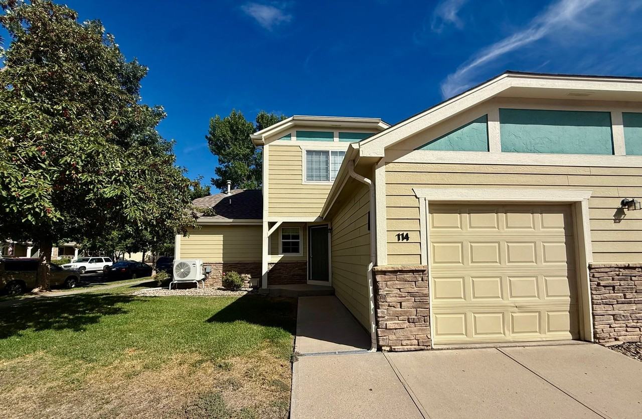 1014 Andrews Peak Dr - Photo 2 of 19