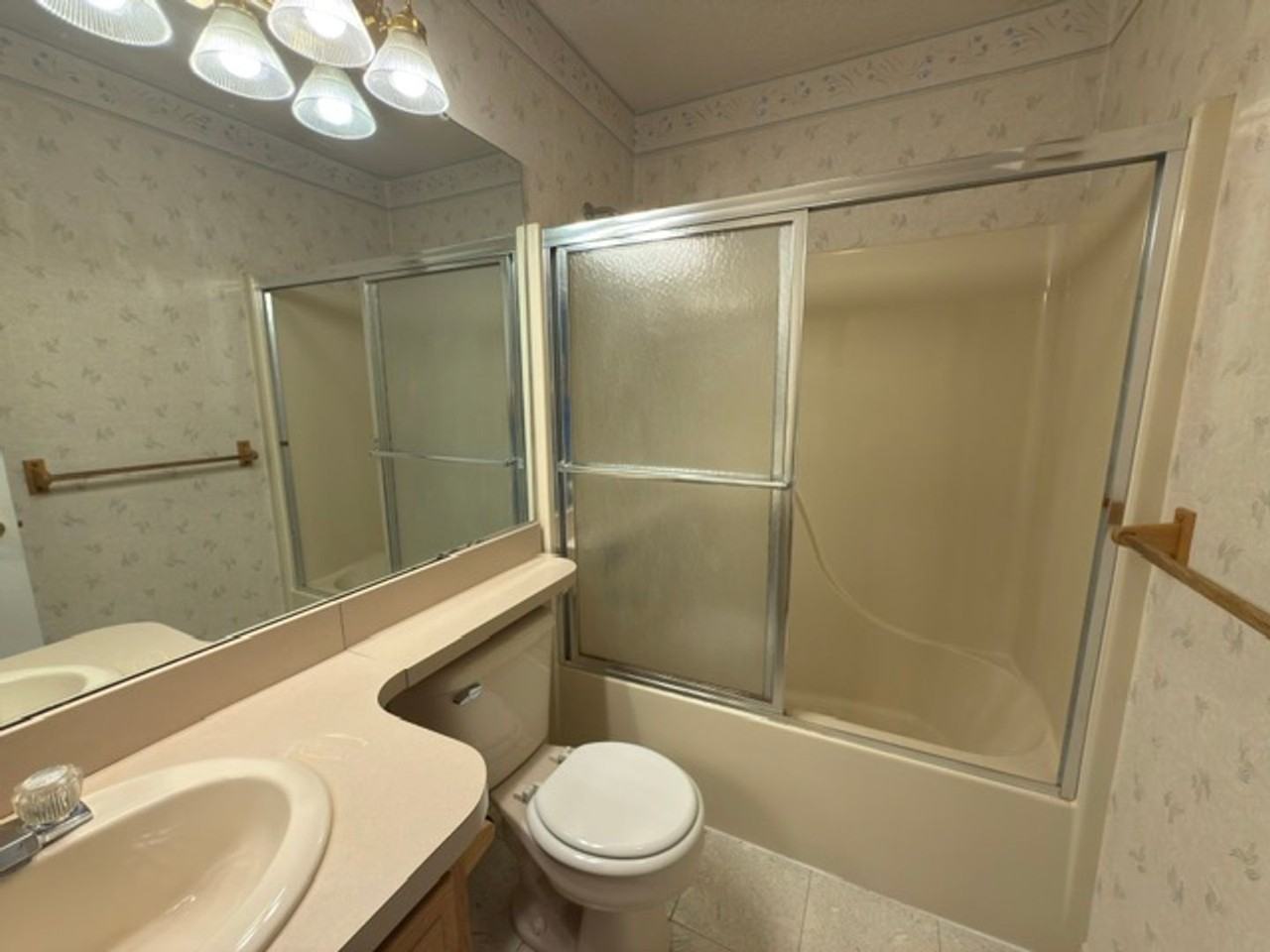 1306 Arthur Ave #13 - Photo 5 of 8