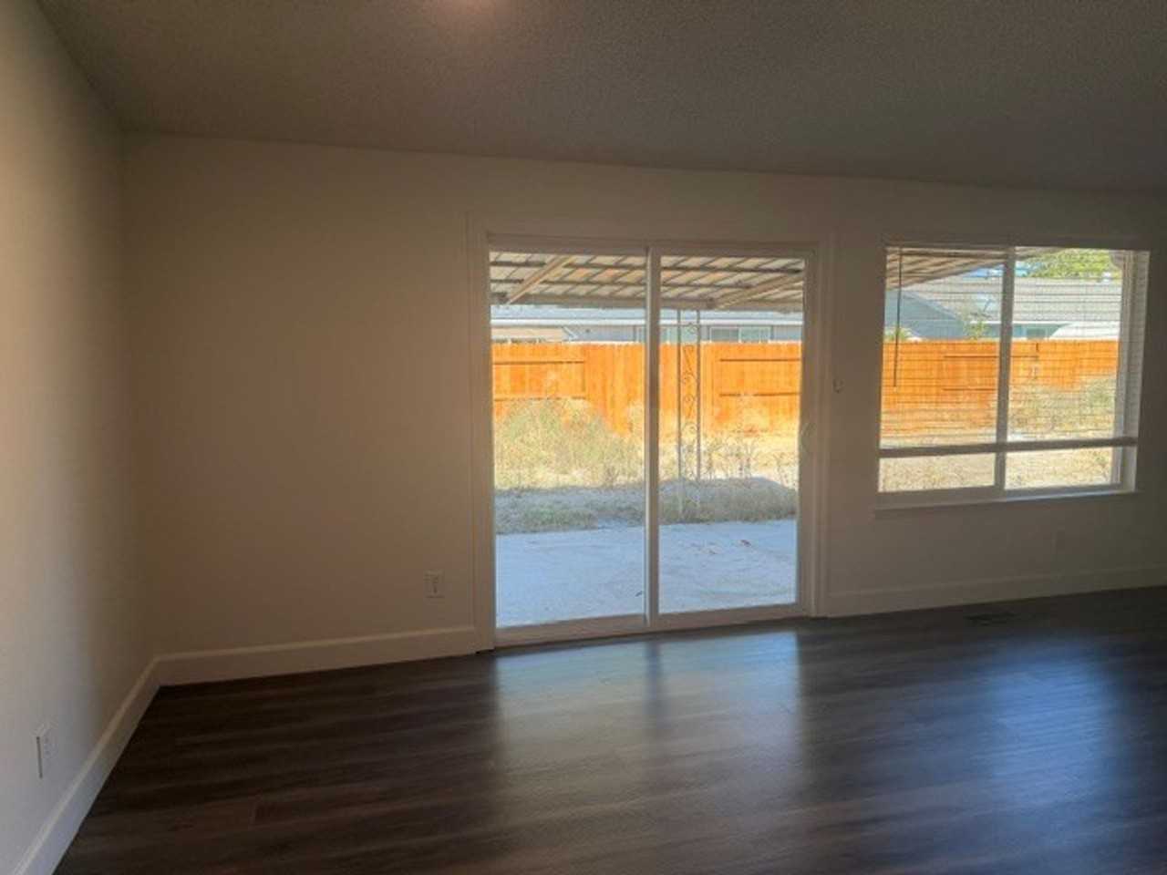 812 Glen Molly Dr - Photo 4 of 9