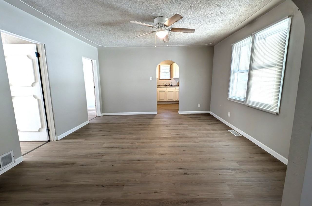 1709 Ray St - Photo 3 of 11
