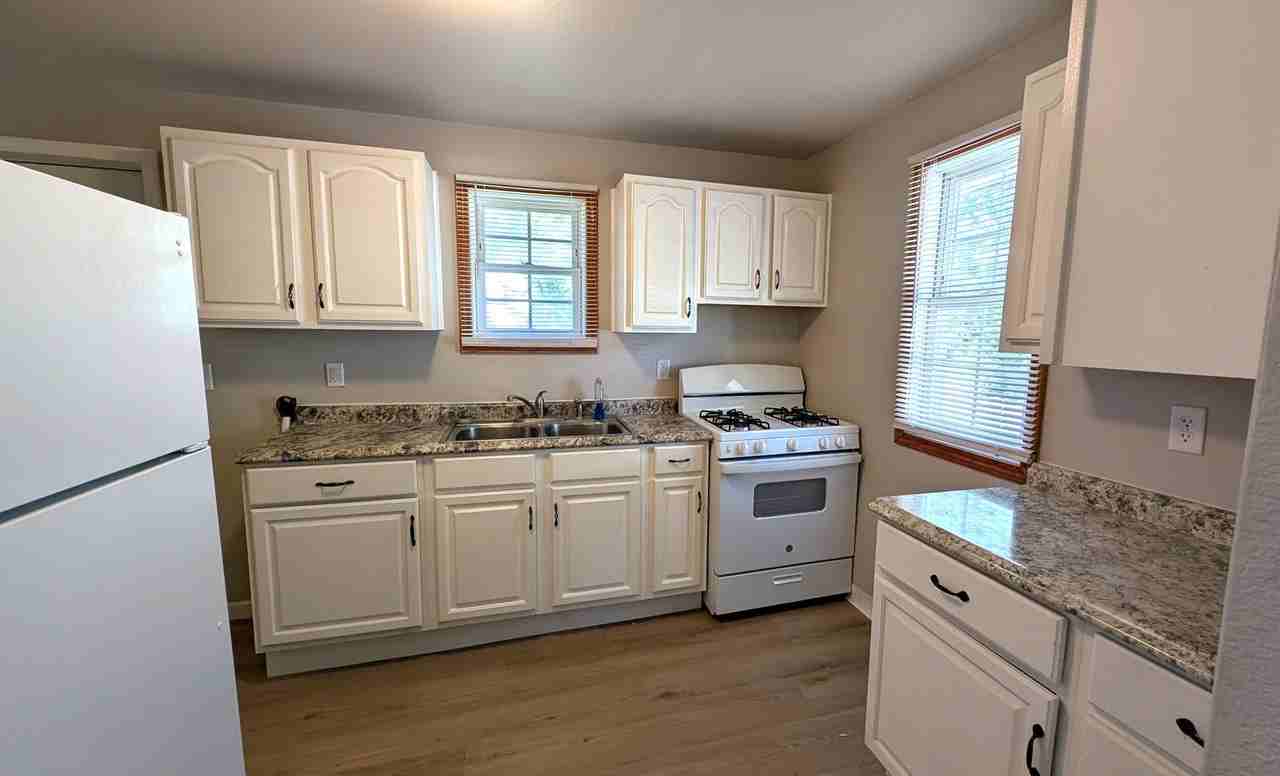 1709 Ray St - Photo 4 of 11