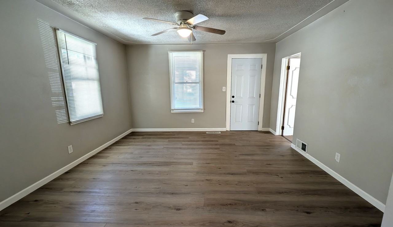 1709 Ray St - Photo 6 of 11