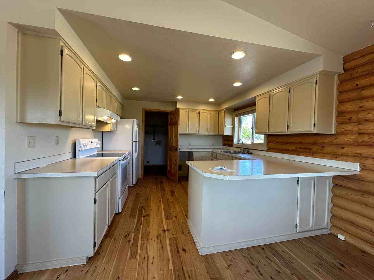 5420 E Lewis Ln - Photo 6 of 19