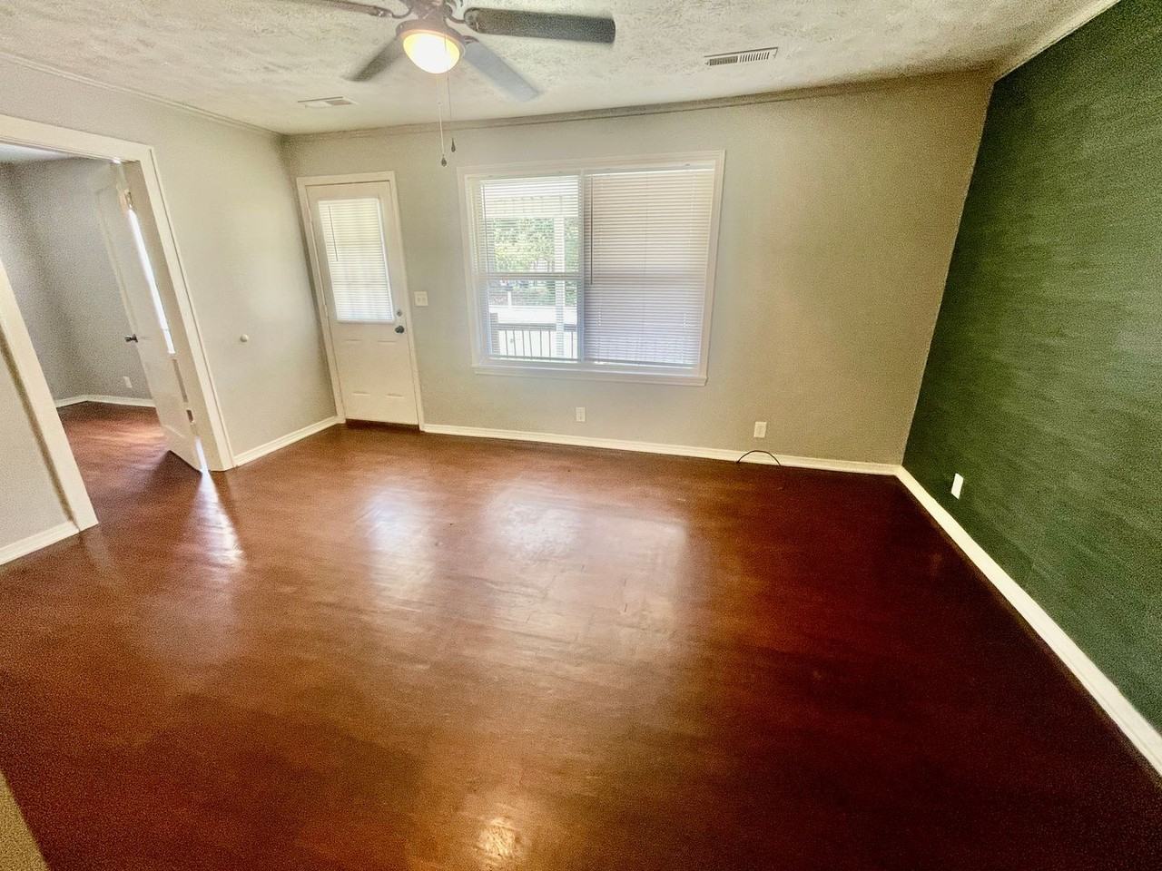 504 S 10th Ave - Photo 3 of 15