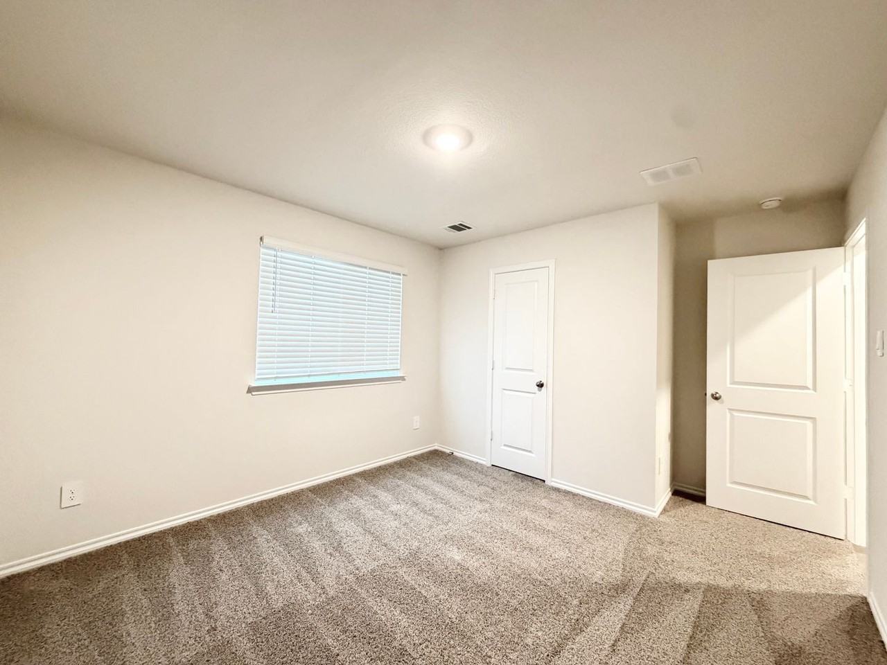 109 Buck Branch Ln - Photo 5 of 35