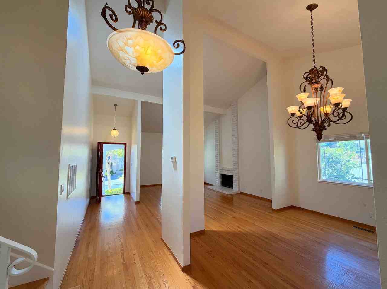 1810 Canyon Oak Ct - Photo 4 of 41