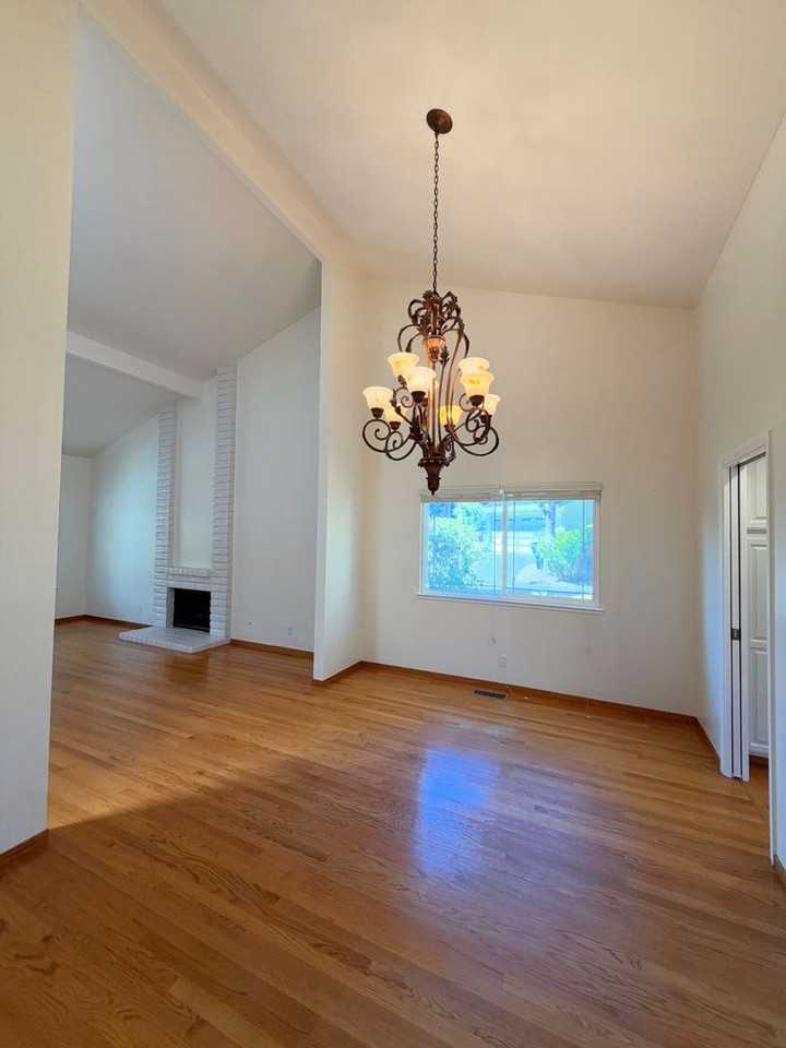 1810 Canyon Oak Ct - Photo 5 of 41