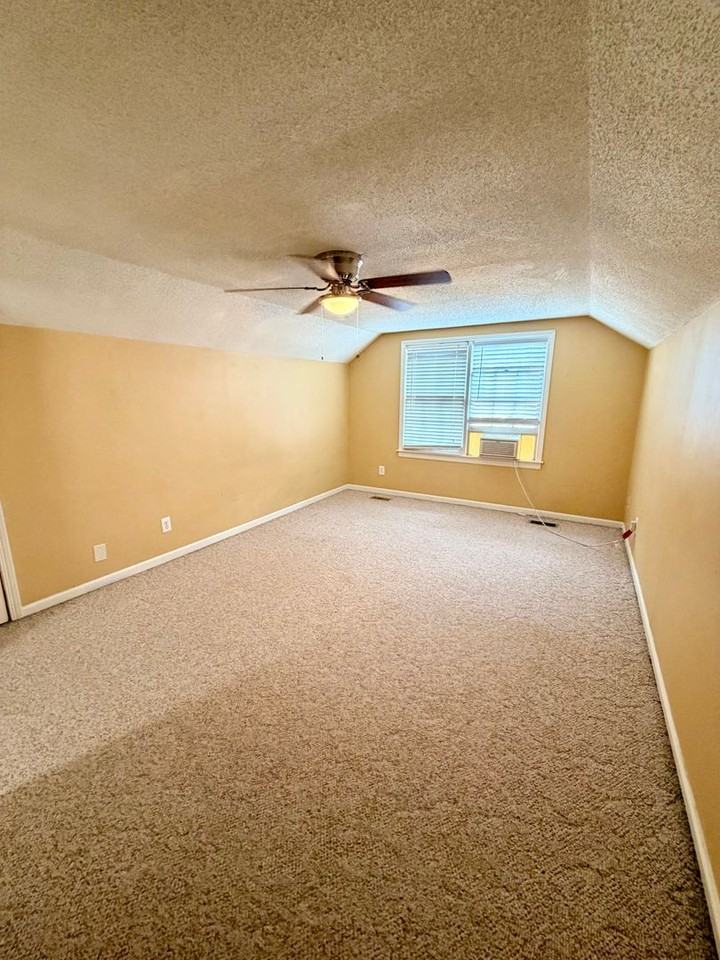 4726 Delmar St - Photo 2 of 20