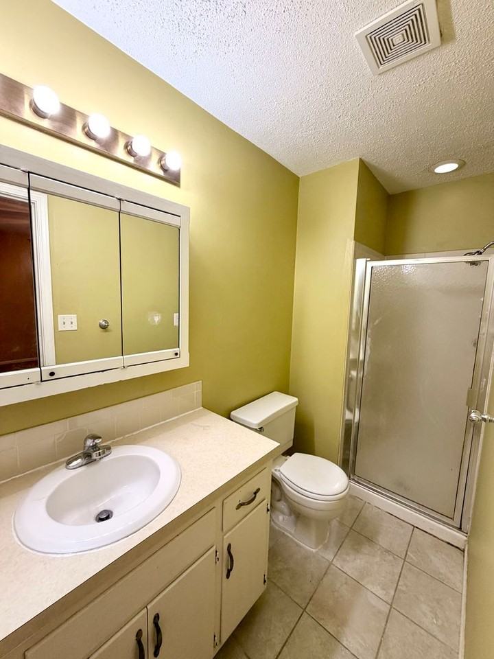 4726 Delmar St - Photo 6 of 20