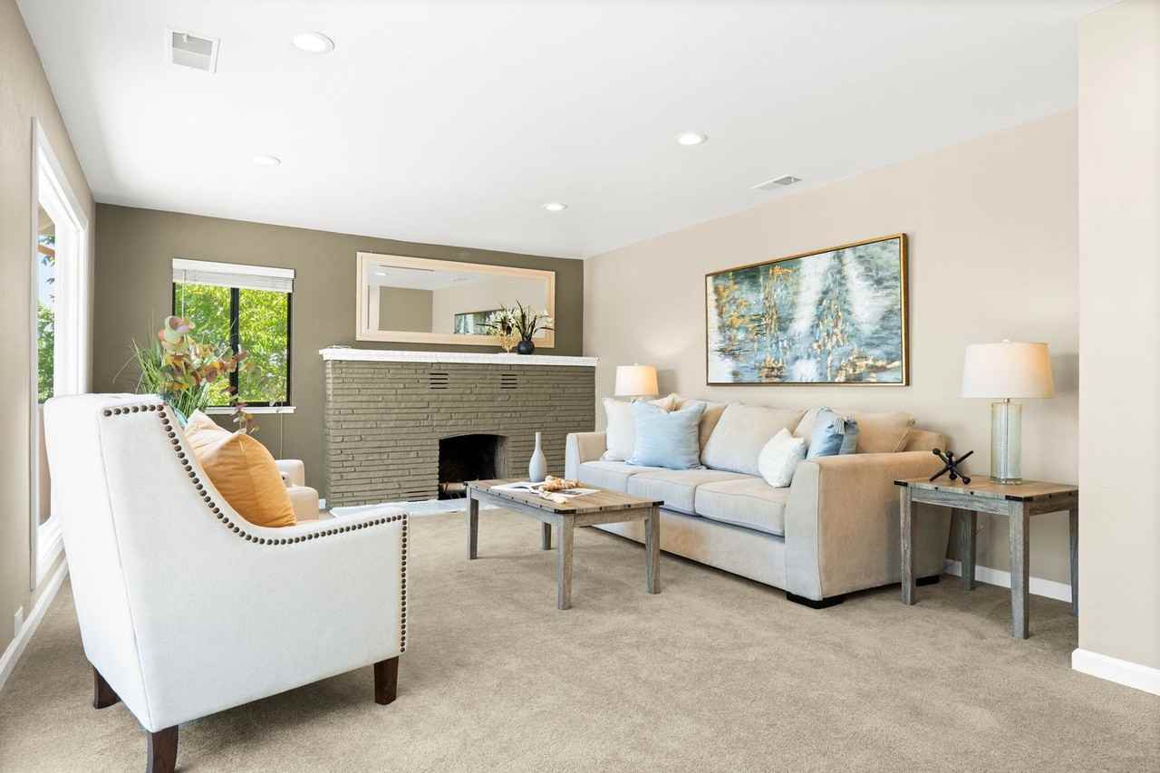 2542 Mockingbird Hill Rd - Photo 4 of 40