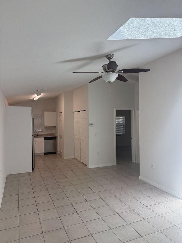 2780 Cypress Dr - Photo 3 of 7