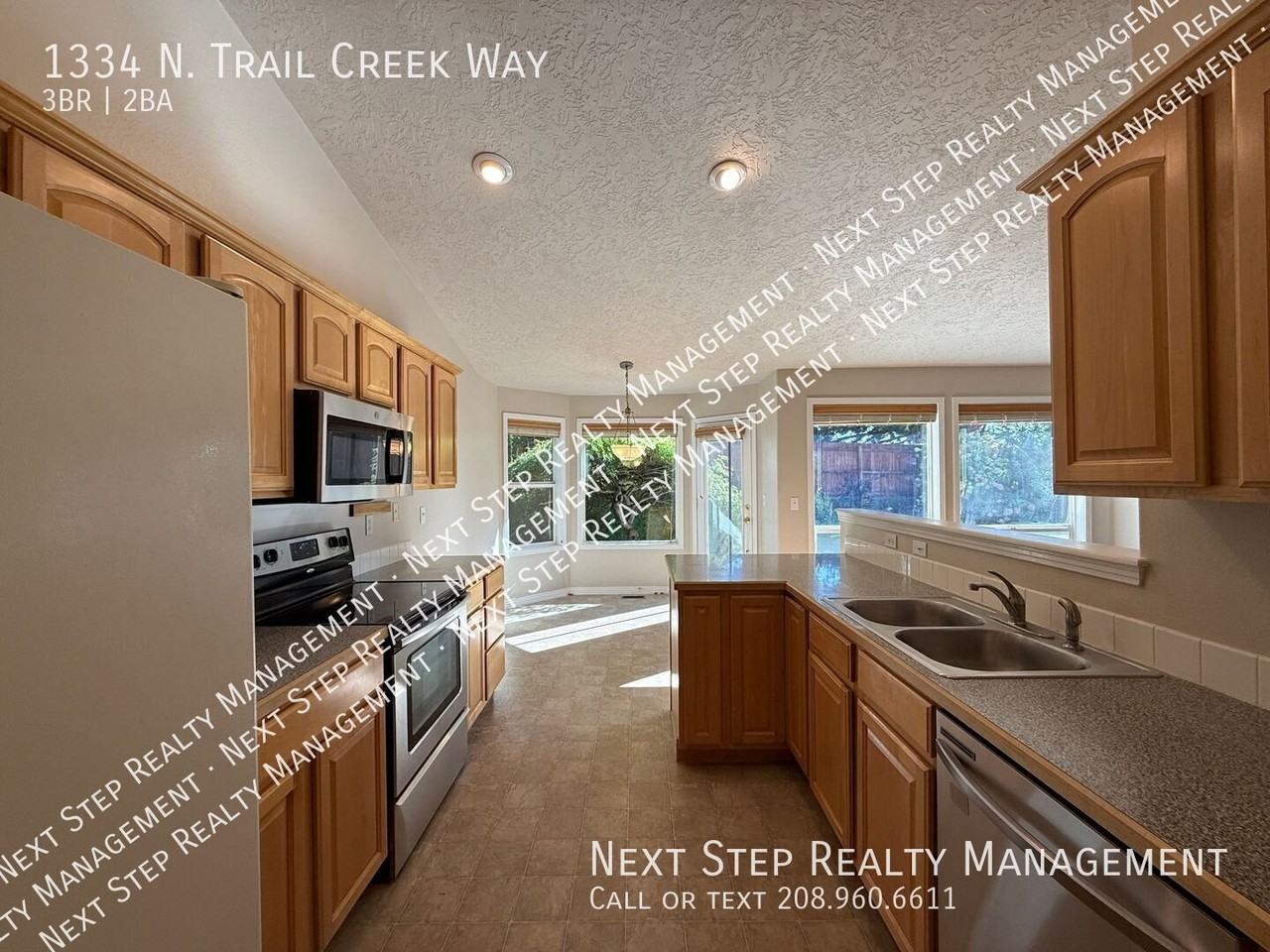 1334 N Trail Creek Way - Photo 4 of 23