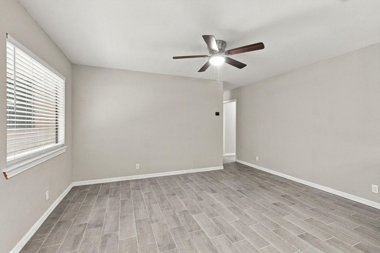 7123 Tealeaf St - Photo 7 of 23