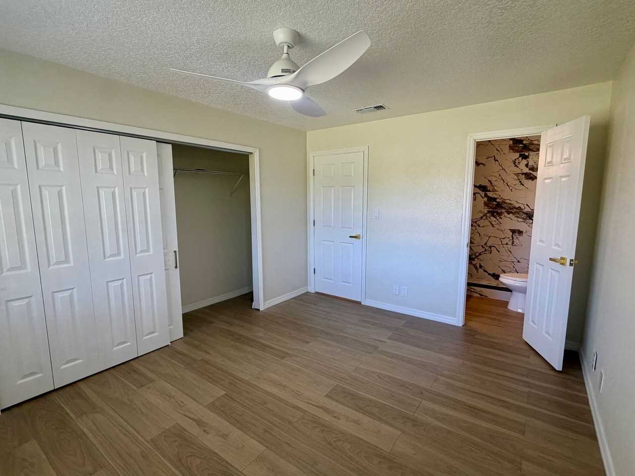 6922 Woodlake Dr #103 - Photo 6 of 12