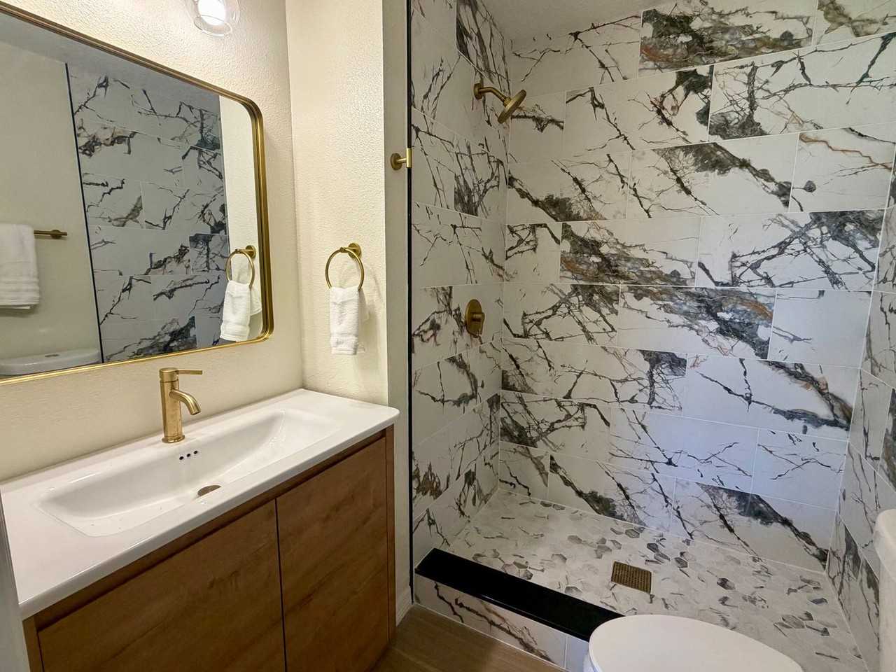 6922 Woodlake Dr #103 - Photo 7 of 12