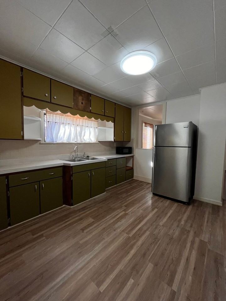 106 Western Ave - Photo 2 of 6