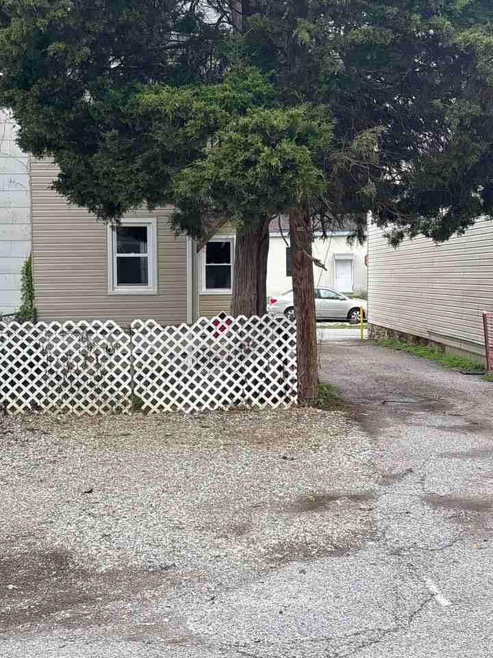 350 W Gas Ave - Photo 2 of 21