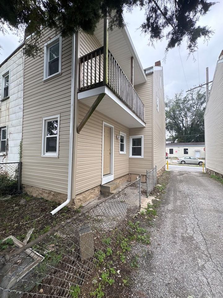 350 W Gas Ave - Photo 3 of 21