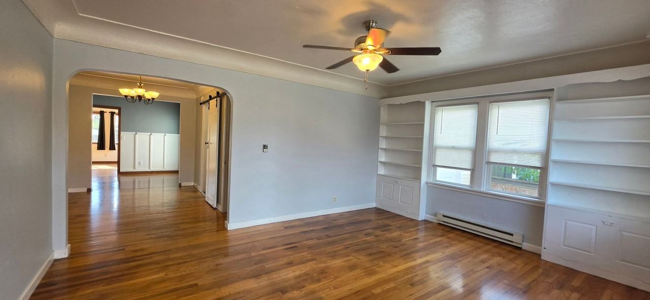 126 Nw 12th St - Photo 2 of 21