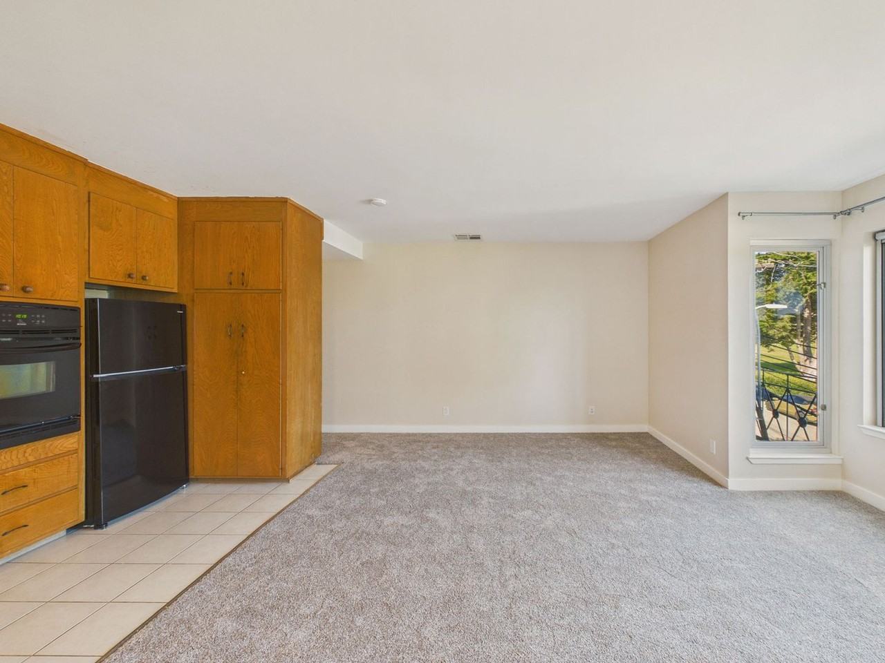 3333 Clement St #4 - Photo 4 of 24
