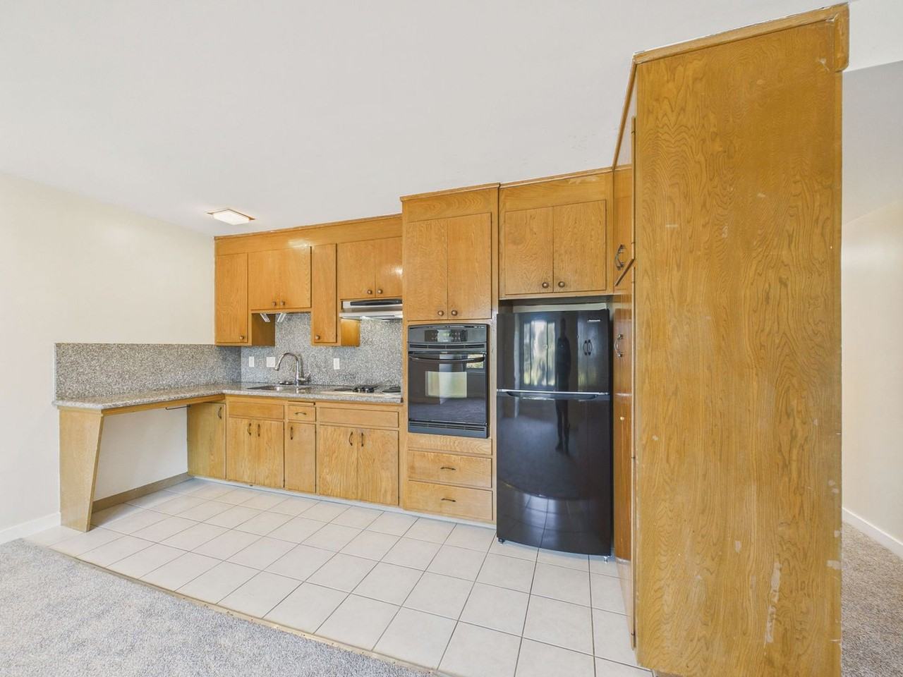 3333 Clement St #4 - Photo 7 of 24