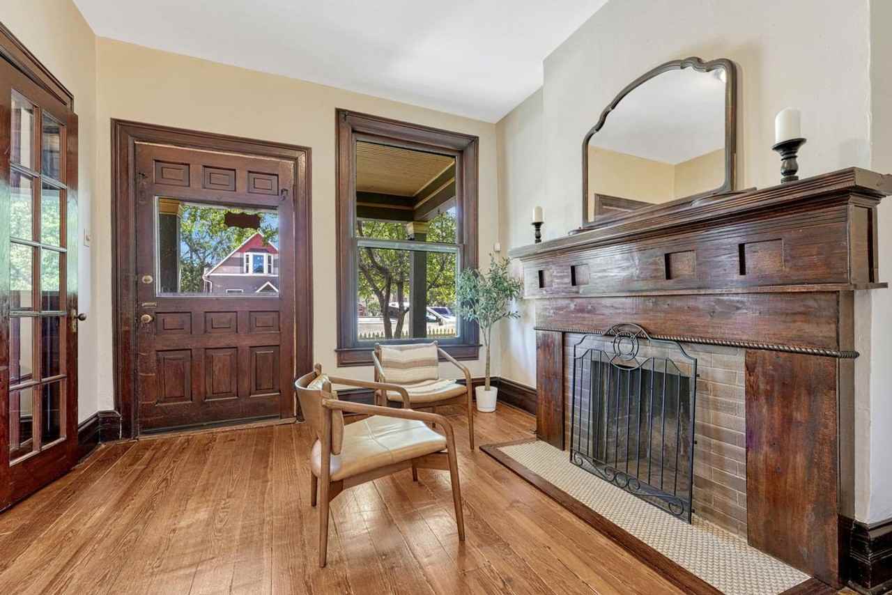 1557 Dallas St - Photo 3 of 50