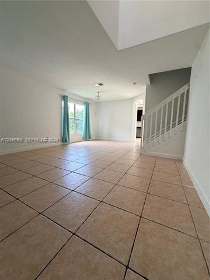 13468 Sw 23rd St #13468 - Photo 3 of 15