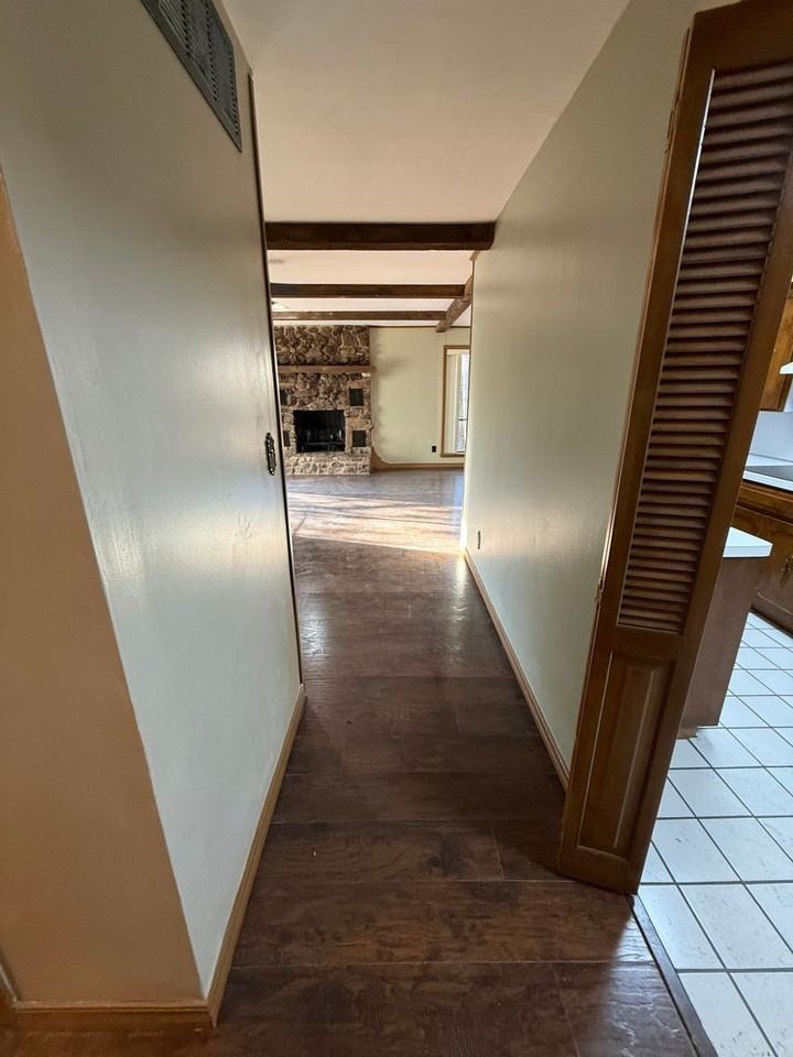 403 Azure Hills Dr - Photo 3 of 21