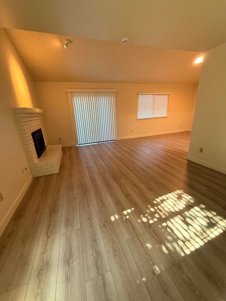 1396 Aksland Dr #A - Photo 5 of 27