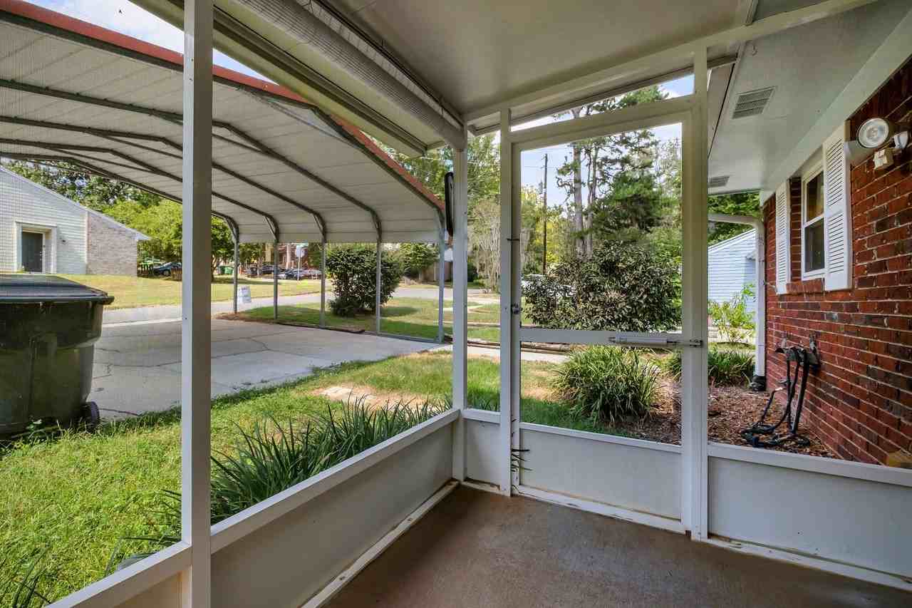 2803 Misty Garden Cir - Photo 3 of 22