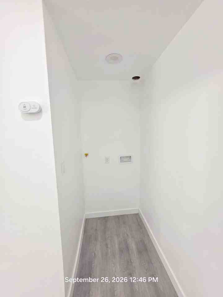 1118 E Avenue K - Photo 7 of 12