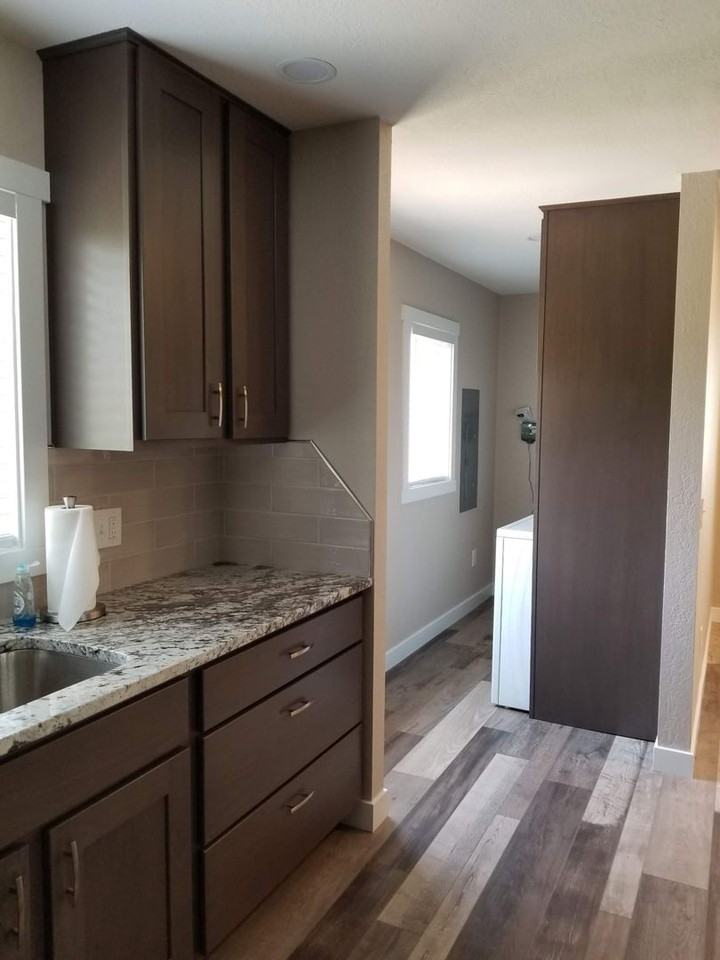337 Delaware St - Photo 7 of 20
