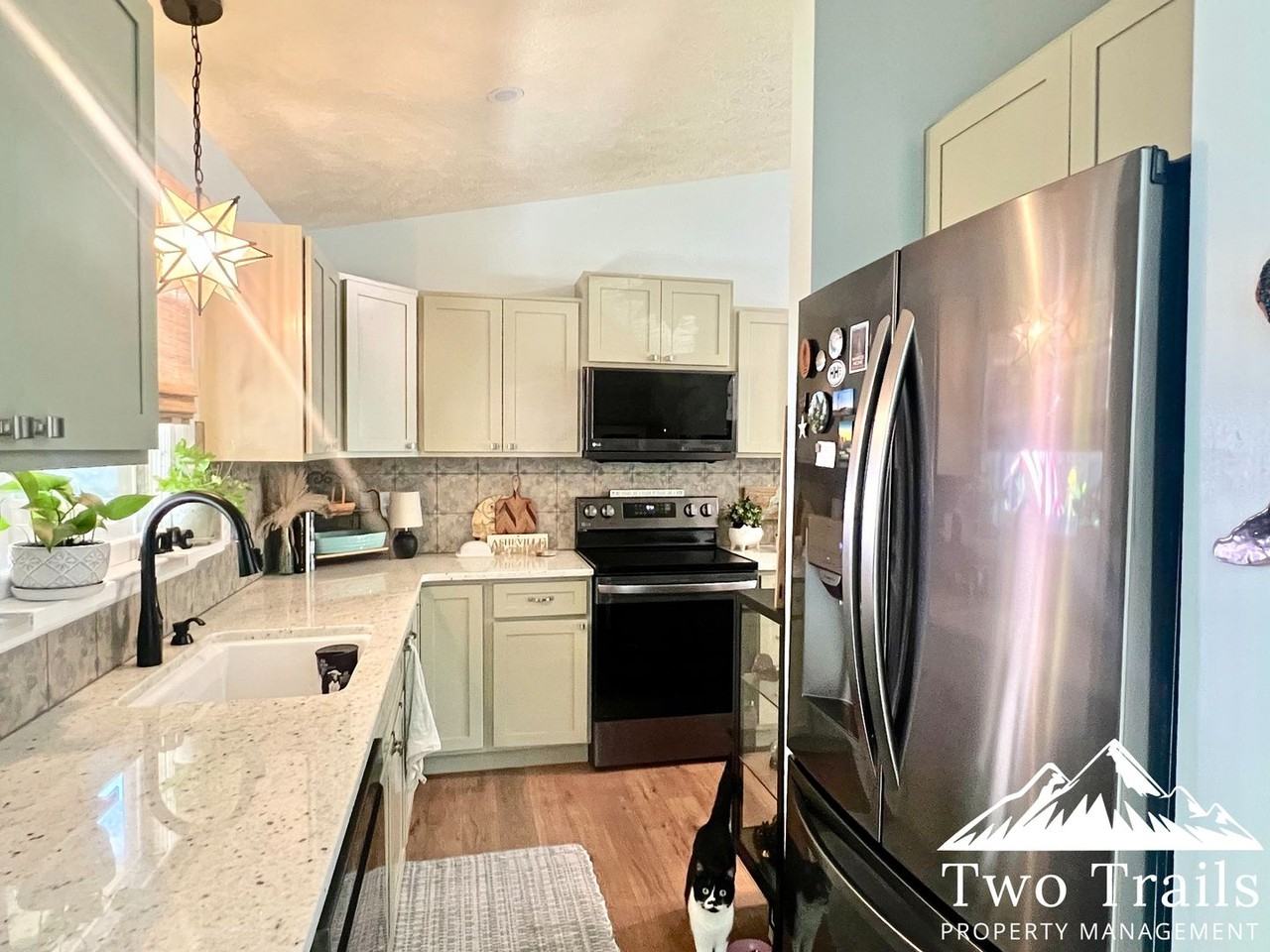 104 View De Lake Dr - Photo 2 of 17
