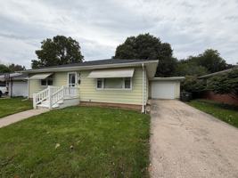 featured image of 212 9th Ave N