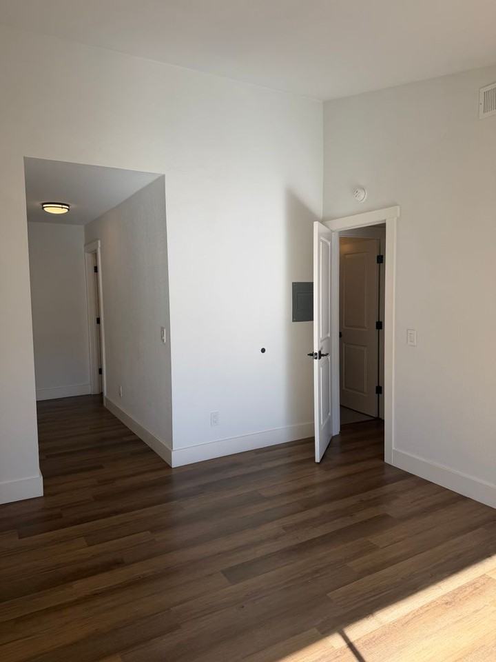 4515 Melody Dr #8 - Photo 5 of 28