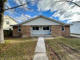 featured image of 9040 N Joyce Ave
