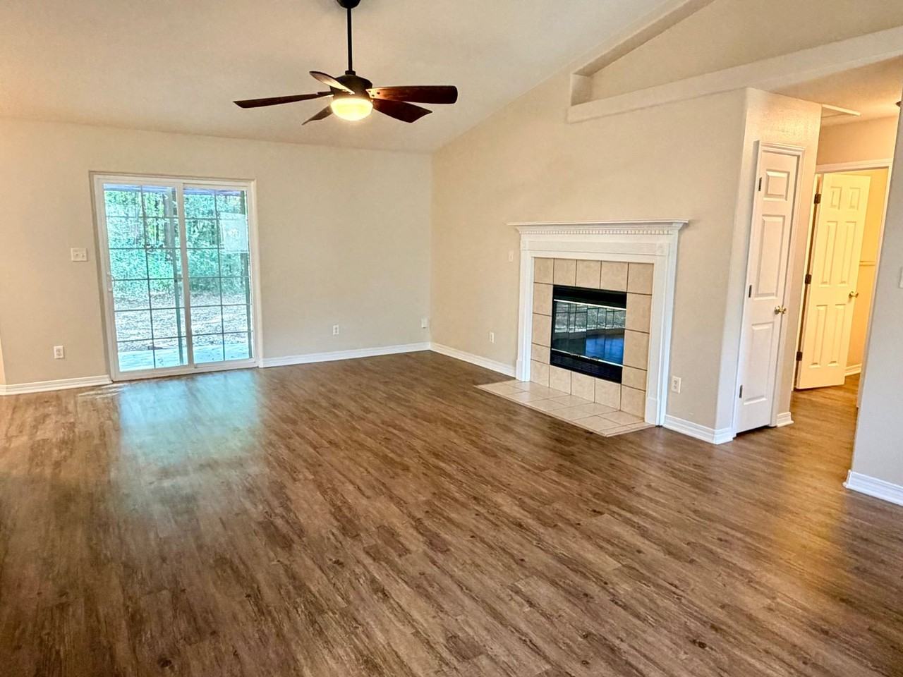 5148 Westport Dr - Photo 4 of 17