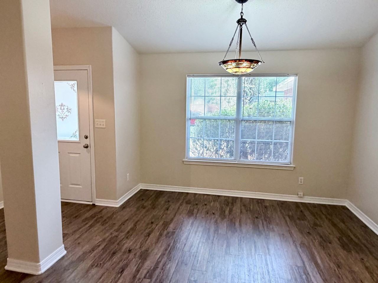 5148 Westport Dr - Photo 5 of 17