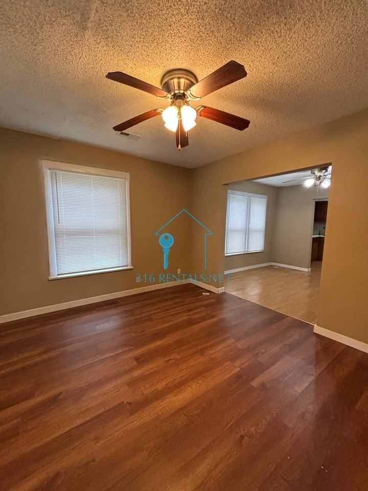 703 S Alleghany St - Photo 2 of 7