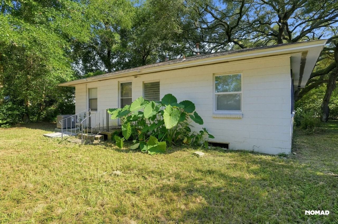 4112 W Belmont St - Photo 7 of 30