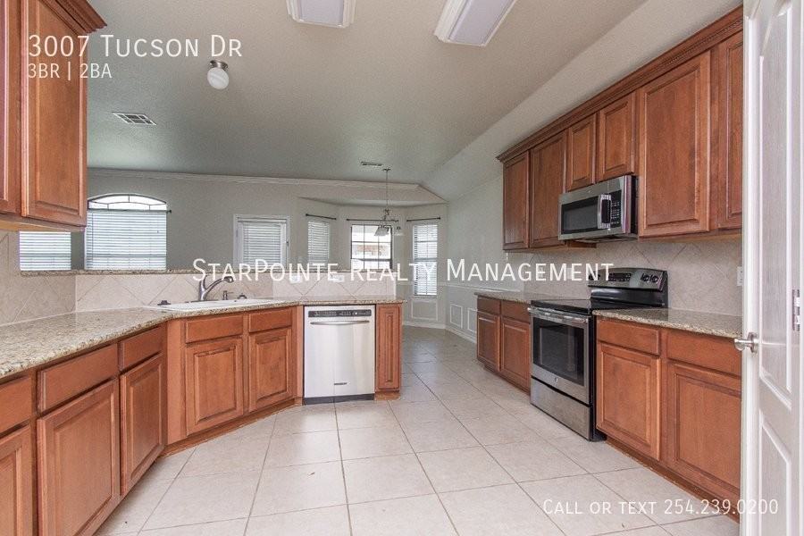 3007 Tucson Dr - Photo 6 of 27