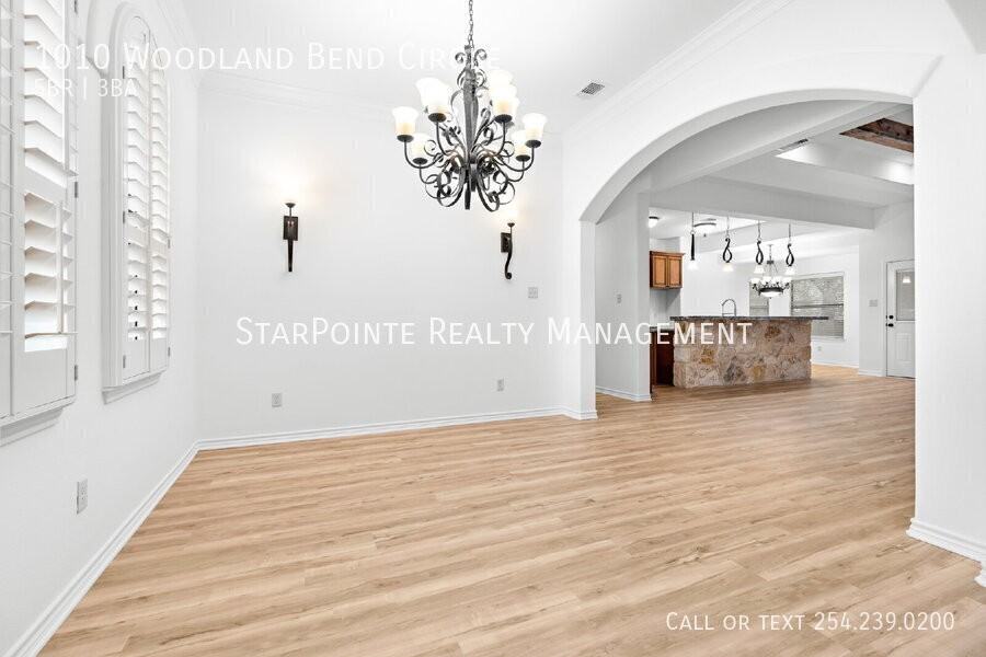 1010 Woodland Bend Cir - Photo 7 of 50
