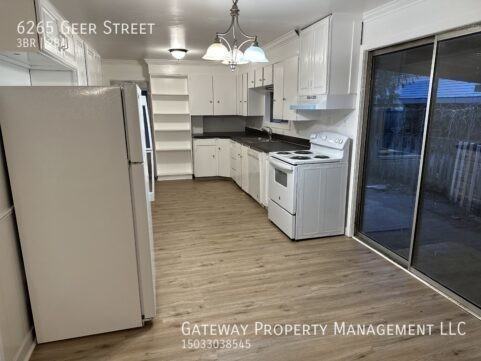 6265 Geer St - Photo 4 of 24