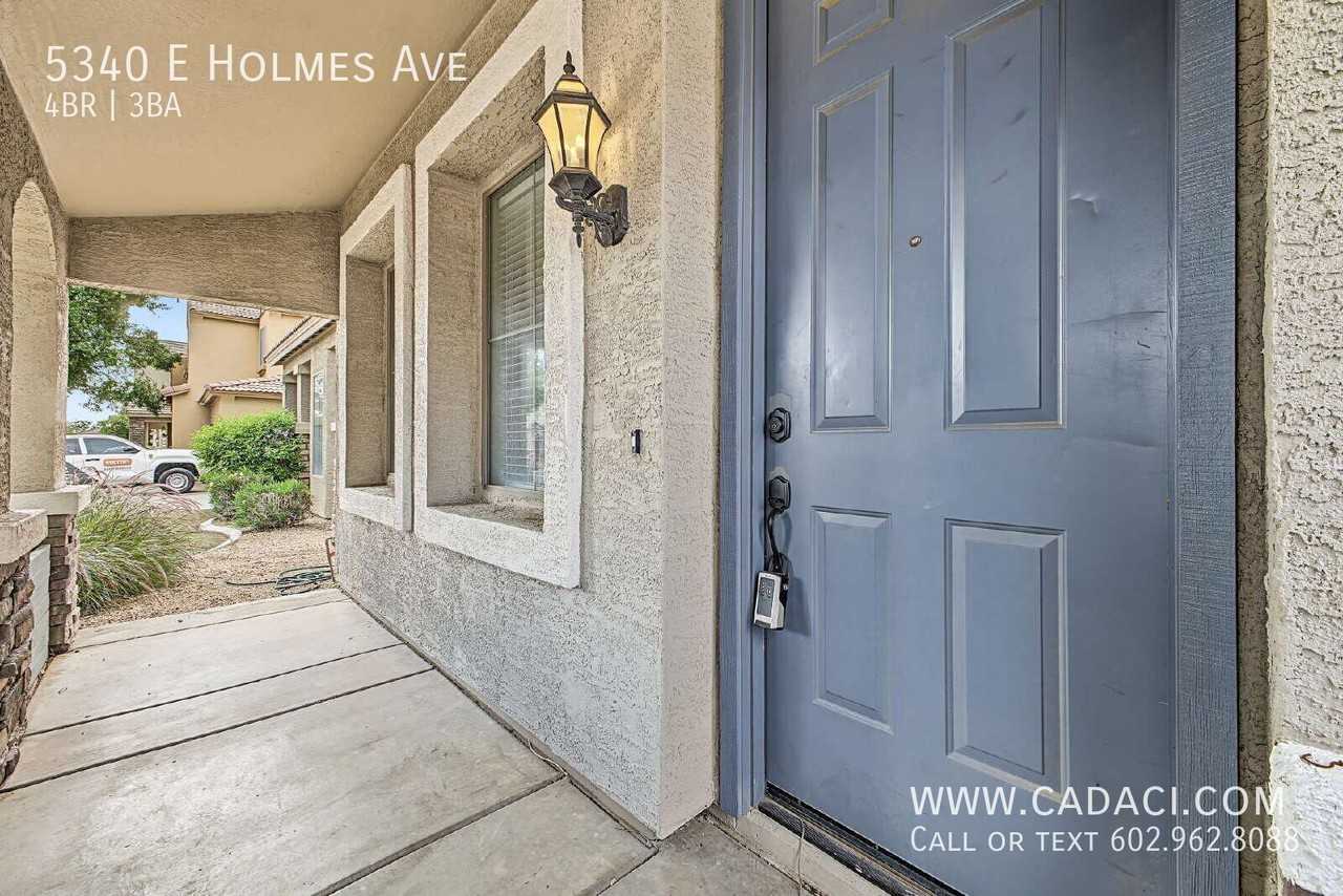 5340 E Holmes Ave - Photo 4 of 50