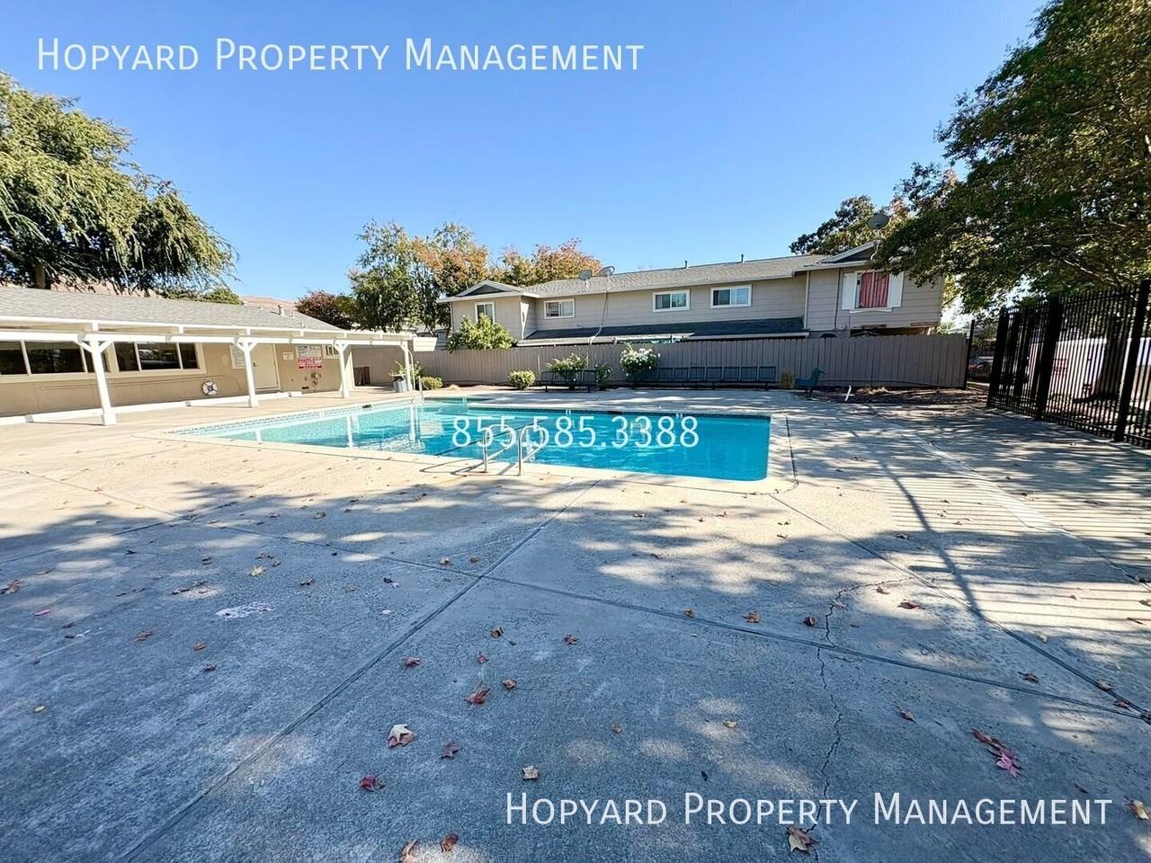 381 N Temple Dr - Photo 4 of 20