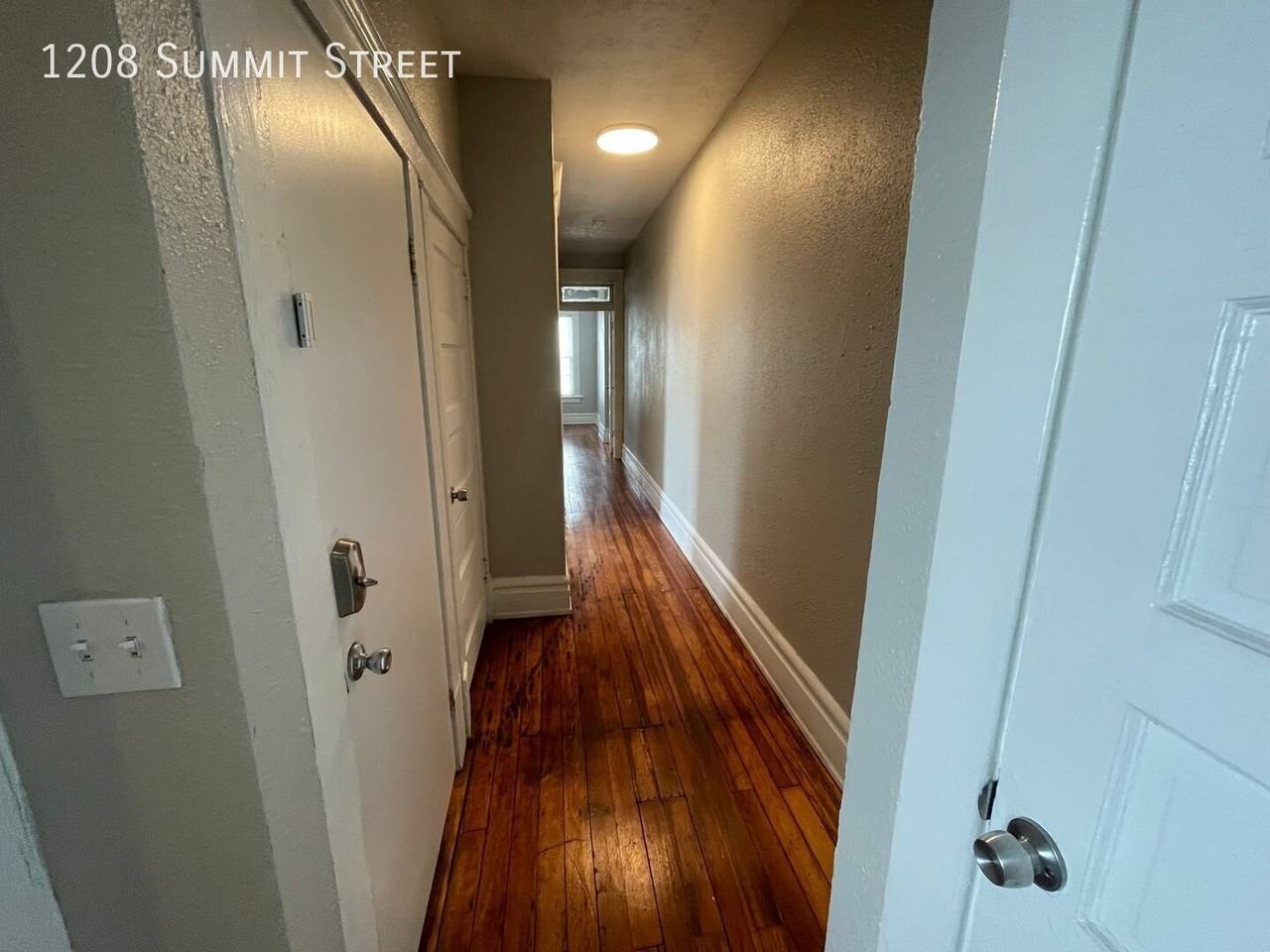 1208 Summit St - Photo 6 of 14