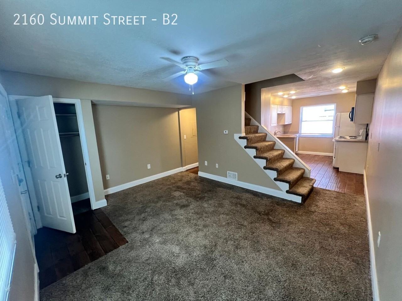 2160 Summit St #B2 - Photo 2 of 16