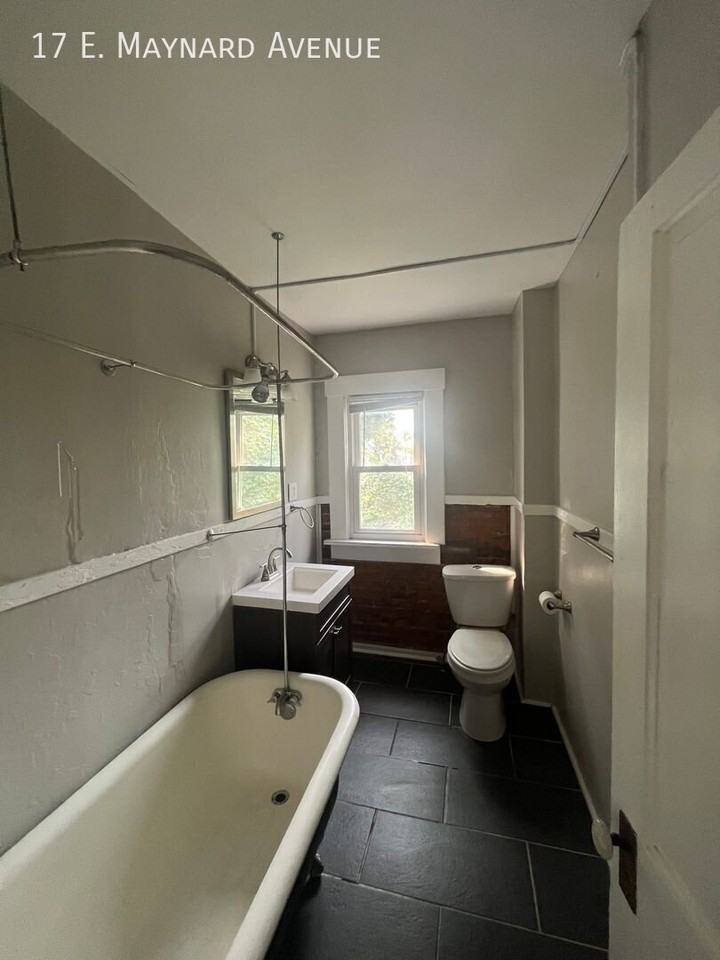 17 E Maynard Ave - Photo 7 of 12